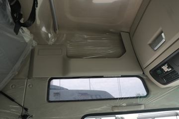 �й����� �ǵ¿�SITRAK G7S�ؿ� 590���� 6X4 LNG�Զ���ǣ����(��Һ��)ͼƬ