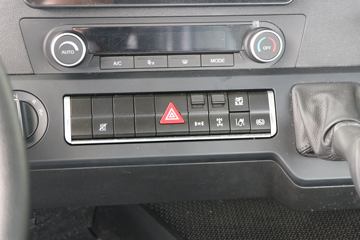 �й����� �ǵ¿�SITRAK G7S�ؿ� 590���� 6X4 LNG�Զ���ǣ����(��Һ��)ͼƬ