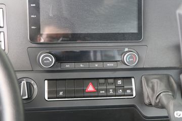 �й����� �ǵ¿�SITRAK G7S�ؿ� 590���� 6X4 LNG�Զ���ǣ����(��Һ��)ͼƬ