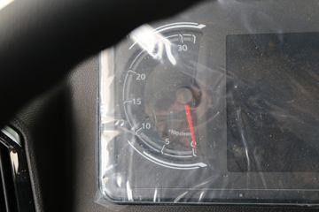 �й����� �ǵ¿�SITRAK G7S�ؿ� 590���� 6X4 LNG�Զ���ǣ����(��Һ��)ͼƬ