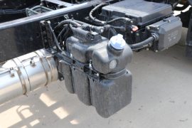 解放JK6&nbsp;载货车底盘                                                图片