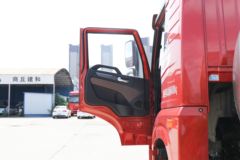 青岛解放 JH5重卡 480马力 6X4 LNG牵引车