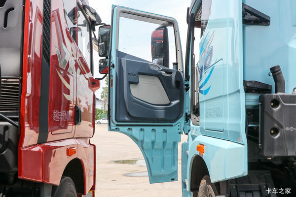 疯狂促销，直降0.3万！济南市解放JH6牵引车系列优惠价