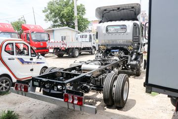 �������ó� ����G300 170���� 4.18�׵��Ų�դʽ�Ῠ(7T����)ͼƬ