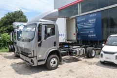 陕汽商用车 德龙G300 170马力 4.18米单排仓栅式轻卡(7T后桥)(SX5041CCYNP6331)