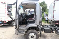 陕汽商用车 德龙G300 170马力 4.18米单排仓栅式轻卡(7T后桥)(SX5041CCYNP6331)