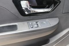 陕汽商用车 德龙G300 170马力 4.18米单排仓栅式轻卡(7T后桥)(SX5041CCYNP6331)