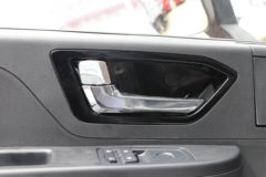 陕汽商用车 德龙G300 170马力 4.18米单排仓栅式轻卡(7T后桥)(SX5041CCYNP6331)