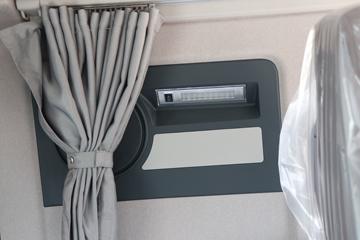 �������ó� �����콢KX ���߰� 580���� 6X4 LNG�Զ���ǣ����(Һ��)ͼƬ