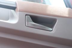 东风商用车 天龙旗舰KX 王者版 580马力 6X4 LNG自动档牵引车(液缓)