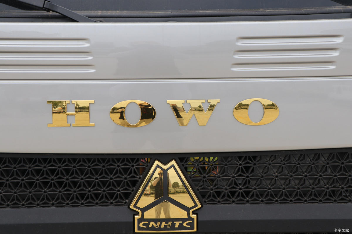 йHOWO  160 4.15׵ŲդʽῨ(8)(ZZ5047CCYG3215F145)                                                