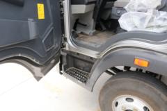 中国重汽HOWO 悍将 160马力 4.15米单排仓栅式轻卡(万里扬8档)(ZZ5047CCYG3215F145)