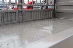 中国重汽HOWO 悍将 160马力 4.15米单排仓栅式轻卡(万里扬8档)(ZZ5047CCYG3215F145)