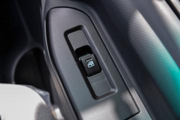 ����ʮͨ �´��� 220���� 6X2 5����ж��ͼƬ