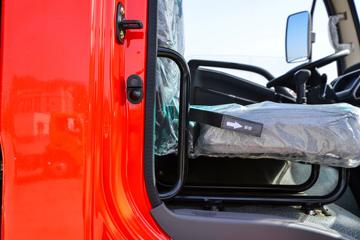 ����ʮͨ �´��� 220���� 6X2 5����ж��ͼƬ