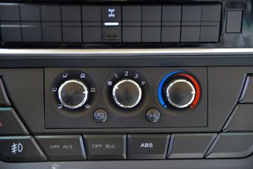 ����ʮͨ �´��� 220���� 6X2 5����ж��ͼƬ