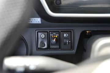 ����ʮͨ �´��� 220���� 6X2 5����ж��ͼƬ