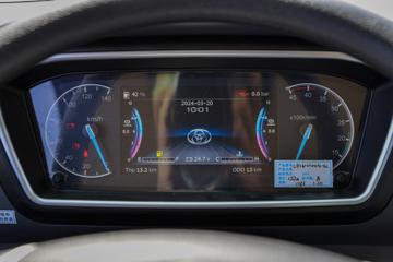 ����ʮͨ �´��� 220���� 6X2 5����ж��ͼƬ