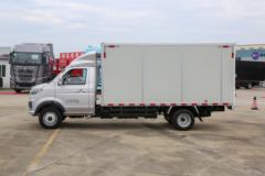 SRM鑫源 T5LEV 3.5T 2024款城际版 3.77米单排纯电动厢式微卡70.47kWh