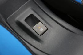 T5LEV&nbsp;电动载货车内饰图片