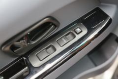 SRM鑫源 T5LEV 3.5T 2024款城际版 3.77米单排纯电动厢式微卡70.47kWh