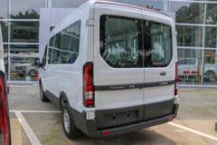 江铃汽车 全顺T8 2024款 多功能版 154马力 2.0T柴油 6座 中轴中顶轻客