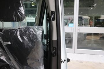 �������� ȫ˳T8 2024�� �๦�ܰ� 154���� 2.0T���� 6�� �����ж����ͼƬ