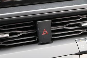 �������� ȫ˳T8 2024�� �๦�ܰ� 154���� 2.0T���� 6�� �����ж����ͼƬ