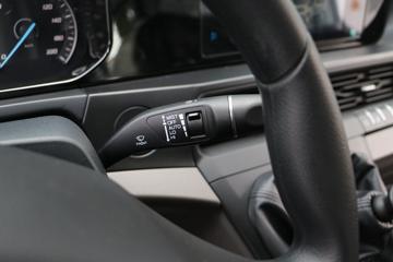 �������� ȫ˳T8 2024�� �๦�ܰ� 154���� 2.0T���� 6�� �����ж����ͼƬ