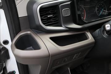 �������� ȫ˳T8 2024�� �๦�ܰ� 154���� 2.0T���� 6�� �����ж����ͼƬ