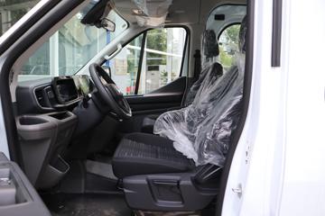 �������� ȫ˳T8 2024�� �๦�ܰ� 154���� 2.0T���� 6�� �����ж����ͼƬ