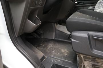 �������� ȫ˳T8 2024�� �๦�ܰ� 154���� 2.0T���� 6�� �����ж����ͼƬ