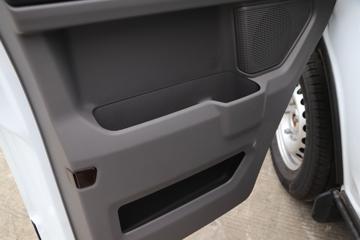 �������� ȫ˳T8 2024�� �๦�ܰ� 154���� 2.0T���� 6�� �����ж����ͼƬ