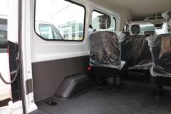 江铃汽车 全顺T8 2024款 多功能版 154马力 2.0T柴油 6座 中轴中顶轻客