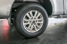 五十铃铃拓&nbsp;皮卡底盘                                                图片