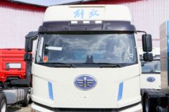 一汽解放 J6P 6X4 纯电动牵引车(CA4250P66T1BEVA7)422.87kWh