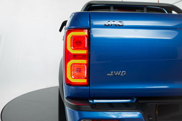 ����T8 60�������� 2.0T���� 150���� �ֶ����� ��˫��Ƥ��ͼƬ