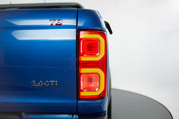 ����T8 60�������� 2.0T���� 150���� �ֶ����� ��˫��Ƥ��ͼƬ