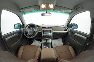 ����T8 60�������� 2.0T���� 150���� �ֶ����� ��˫��Ƥ��ͼƬ