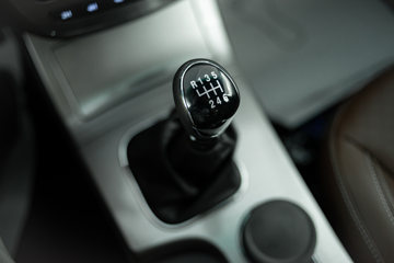 ����T8 60�������� 2.0T���� 150���� �ֶ����� ��˫��Ƥ��ͼƬ