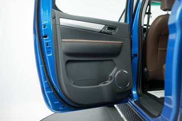 ����T8 60�������� 2.0T���� 150���� �ֶ����� ��˫��Ƥ��ͼƬ