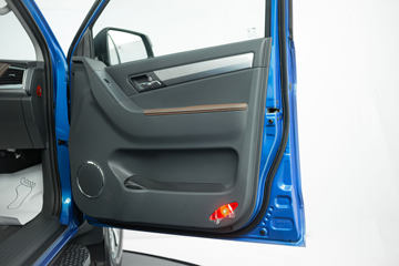 ����T8 60�������� 2.0T���� 150���� �ֶ����� ��˫��Ƥ��ͼƬ