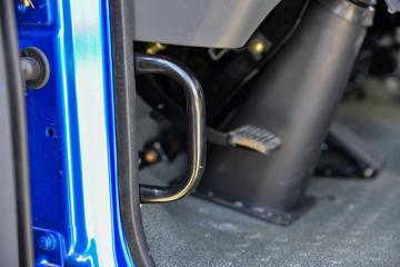 ����ʮͨ ���� 170���� 4X4 3.8��ԽҰ��ж��ͼƬ