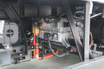 ���ǵ�T5 �Ƹ��� 4.5T 4.005�׵��Ų��ʽ���̻�϶��������Ῠ18.3kWhͼƬ