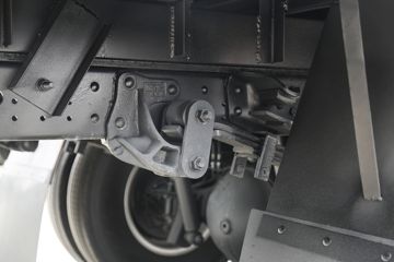 ���ǵ�T5 �Ƹ��� 4.5T 4.005�׵��Ų��ʽ���̻�϶��������Ῠ18.3kWhͼƬ