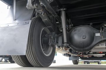 ���ǵ�T5 �Ƹ��� 4.5T 4.005�׵��Ų��ʽ���̻�϶��������Ῠ18.3kWhͼƬ