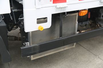 ���ǵ�T5 �Ƹ��� 4.5T 4.005�׵��Ų��ʽ���̻�϶��������Ῠ18.3kWhͼƬ