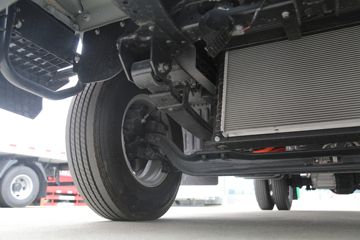 ���ǵ�T5 �Ƹ��� 4.5T 4.005�׵��Ų��ʽ���̻�϶��������Ῠ18.3kWhͼƬ