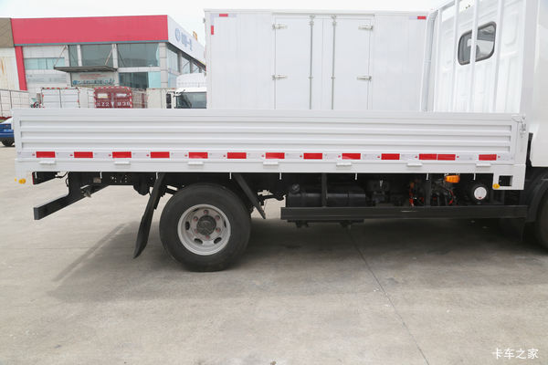 疯狂促销,直降1.5万!天津市T5电动载货车系列优惠价