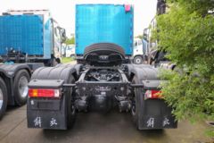 一汽解放 J6L 6X4 纯电动牵引车(CA4250P62T1BEVA5)350kWh